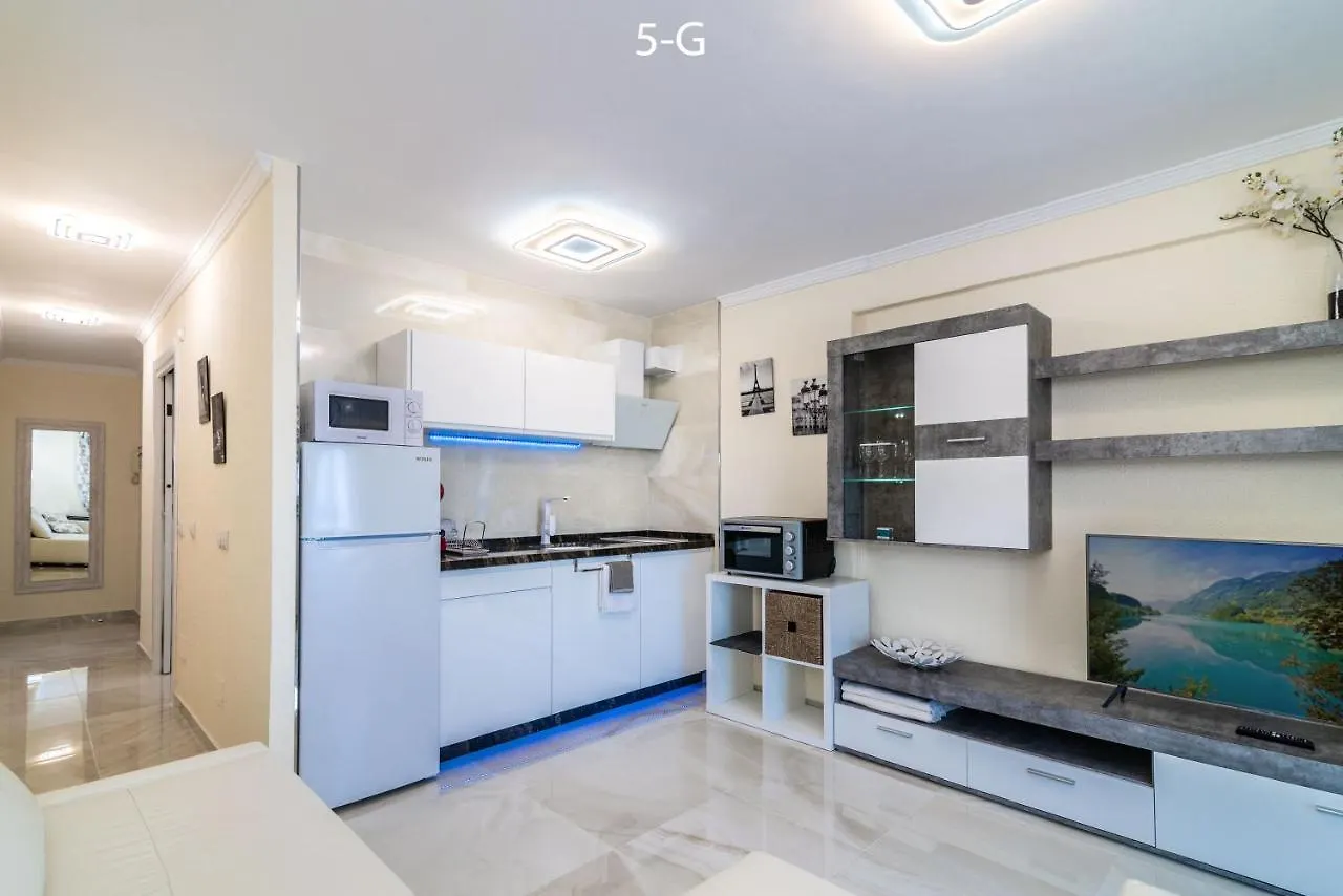شقة Always Happy 1 Bdr 6G And 5G Puerto Marina Views بينالماذينا